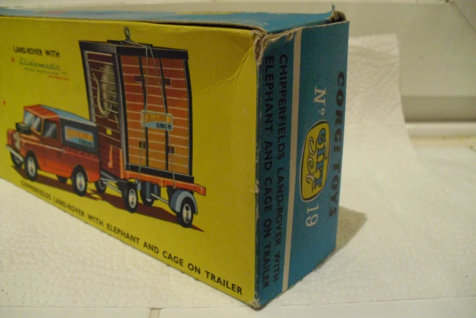 Corgi Toys GS 19 Chipperfields Land Rover with Elephant and Cage on Trailer OVP - Bild 2 von 4