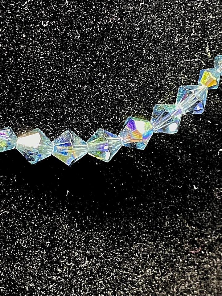 Collar de 16" con broche de plata de ley y cuentas de cristal azul y semillas Foto 2 de 4