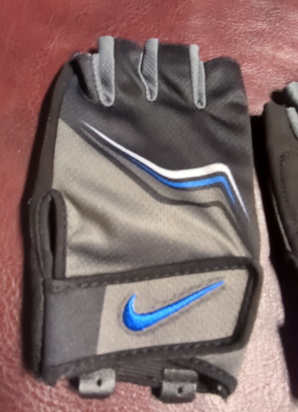 Genuine Nike Men's Core Lock training gloves eBay