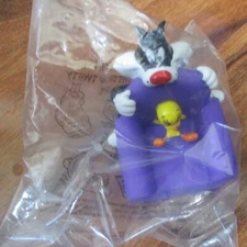 Hardees Carl's Jr Cool Kids Sylvester & Tweety Runaway Chair 1998 NEW