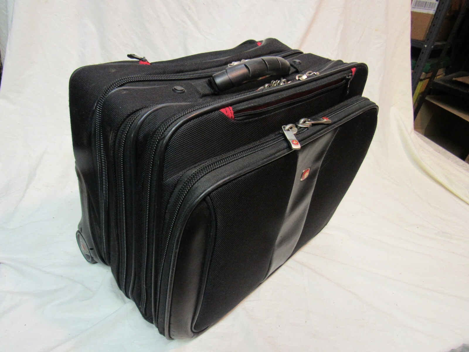 WENGER SWISS GEAR Patriot Rolling Case Business/Travel MANY 