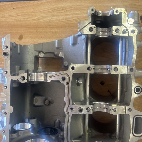 2021 BMW S1000RR CRANKCASE ENGINE BLOCK CASE UPPER LOWER MOTOR - Picture 21 of 24