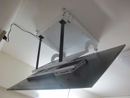 TV Deckenaufhänger Halterung Anzug für 32""-70"" elektrische Fernbedienung Rptary Aufhänger - Bild 7 von 11