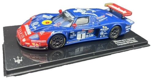 Audi R8 #2 Champion Racing Team 3Rd 24 Hours Le Mans 2005 Ixo