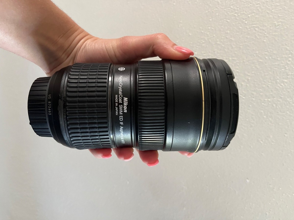 Nikon AF-S Nikkor 2,8/24-70 mm G ED N an Nikon D300