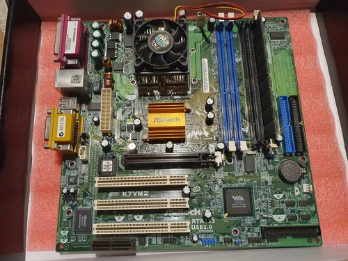 Motherboard / carte mère Asrock k7vm2 + Duron + 512MB RAM (Vintage)