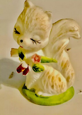Vintage Maruri Bone China Squirrel Or Cat Small Porcelain Figurine￼ 1.75 