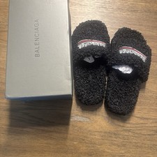 furry black slippers comfortable wear