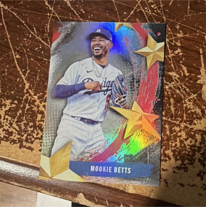 Topps 2025 Series 1 Stars of MLB Insert #SMLB-17 Mookie Betts Dodgers