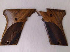 AMT III Arcadia Machine & Tool Checkered English Walnut Pistol Grips NO LOGO M