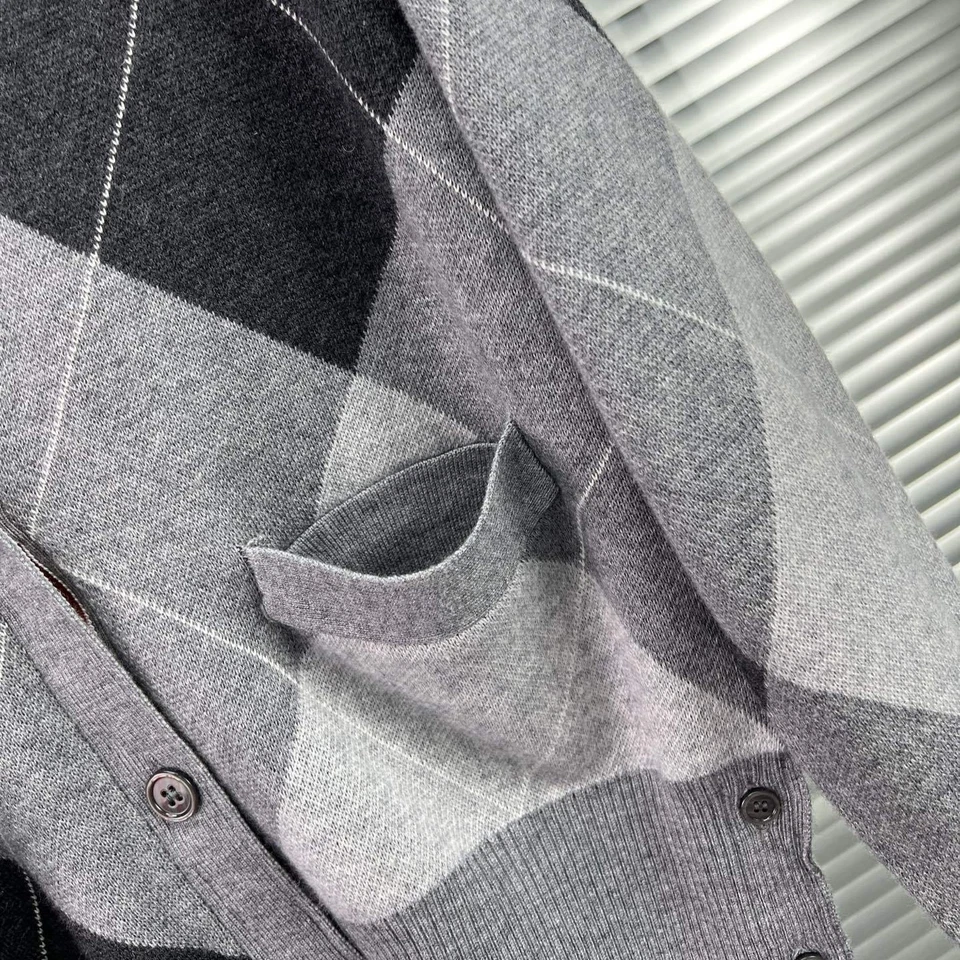 Thom Browne Hombres/Mujeres Nuevo Tejido Rayas Cuello en V Retro Cárdigan Chaqueta Foto 4 de 4