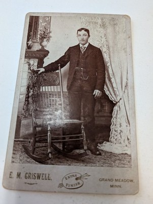 Antique Cabinet Card Portrait E.M. Griswell Grand Meadow Minn. Young Man