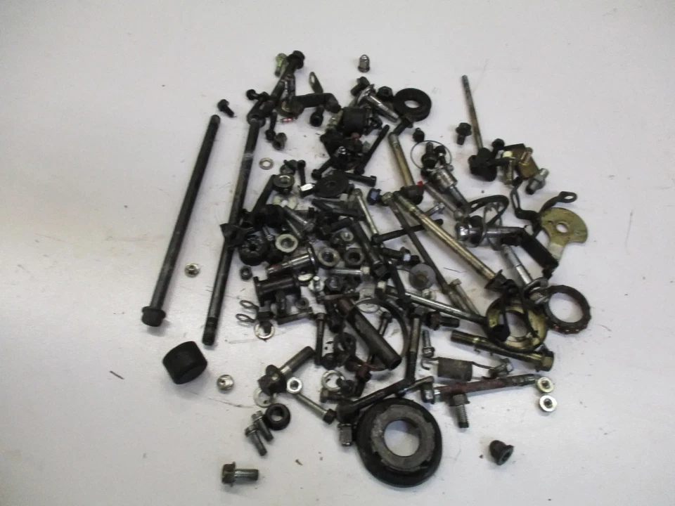 Schraubensatz 2. Honda CBX 750 F RC17 Kleinteile Konvolut Bolzen Schrauben Halte - Bild 1 von 4