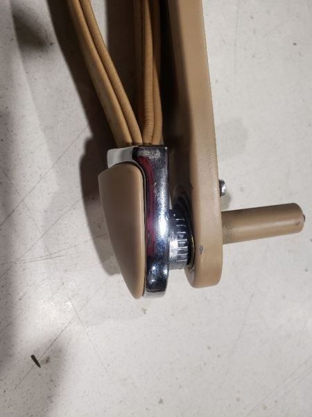 Maserati Quattroporte 2007 Front Right Roof handle P/N 15059