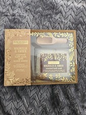 Tuscan Hills Selected Scents - Magnolia  Amber Scented Bath Soak with Wood...