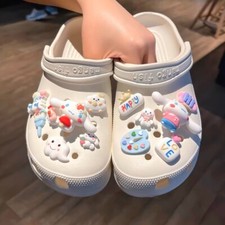 Cinna Shoes Charm Set