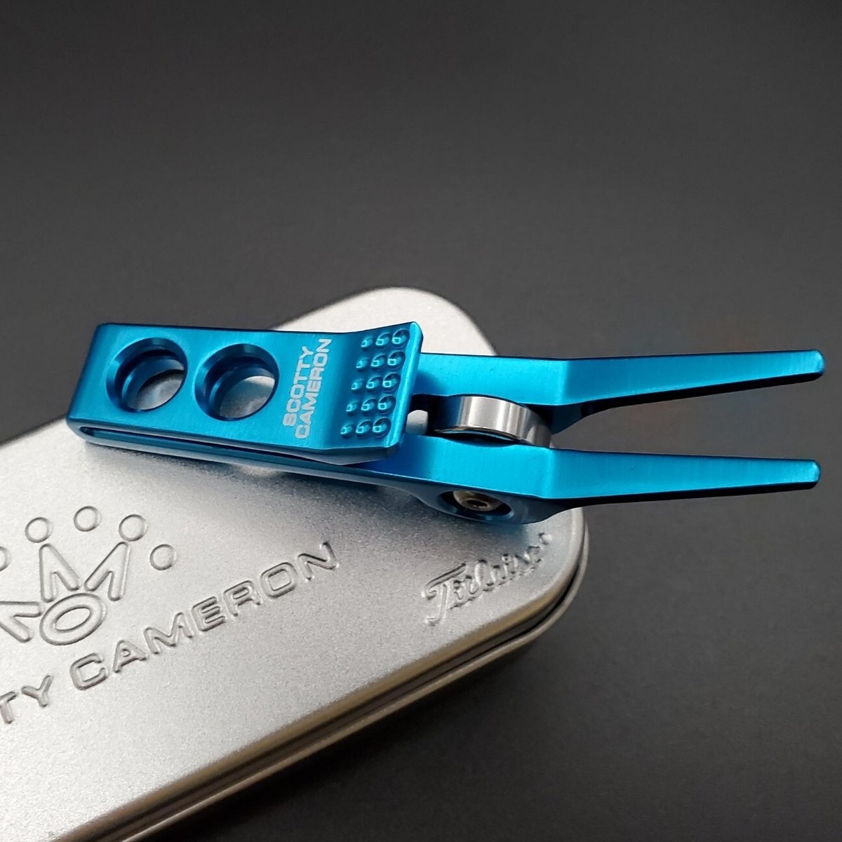 SCOTTY CAMERON BLUE ROLLER PIVOT TOOL | eBay