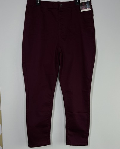 No Boundaries NOBO Womens XXL (19 