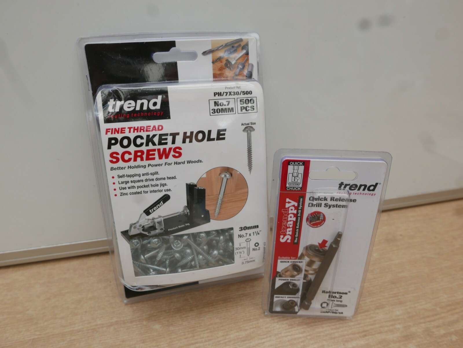 500 X TREND POCKET HOLE SCREWS PH/7X30/500 + SNAP/SQ/2A 75MM SCREWDRIVER BIT