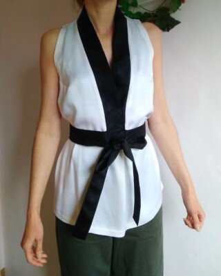 Top Amanda Wakeley London. Size 10