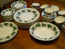 Wedgwood Napoleon Ivy Dinnerware, Dinner/Luncheon/Dessert Plates Serving Bowl