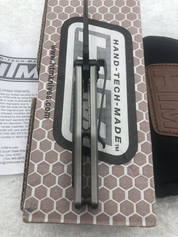 Carpeta abierta asistida HTM Darrel Ralph Madd Max nueva en caja rara Foto 4 de 4