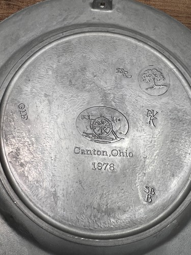 The Great American Revolution 1776 "Betsy Ross Presents Flag" Pewter Plate 10.5" - Picture 5 of 6