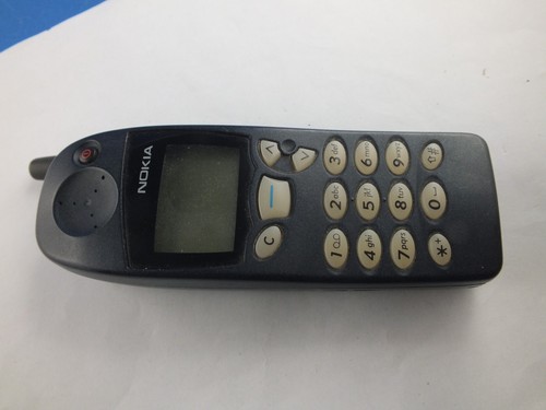 Mercedes W 211 Telefon Nokia 5130 mit Original Akku NUR! O2 und E-plus W211 W203 - Picture 2 of 7