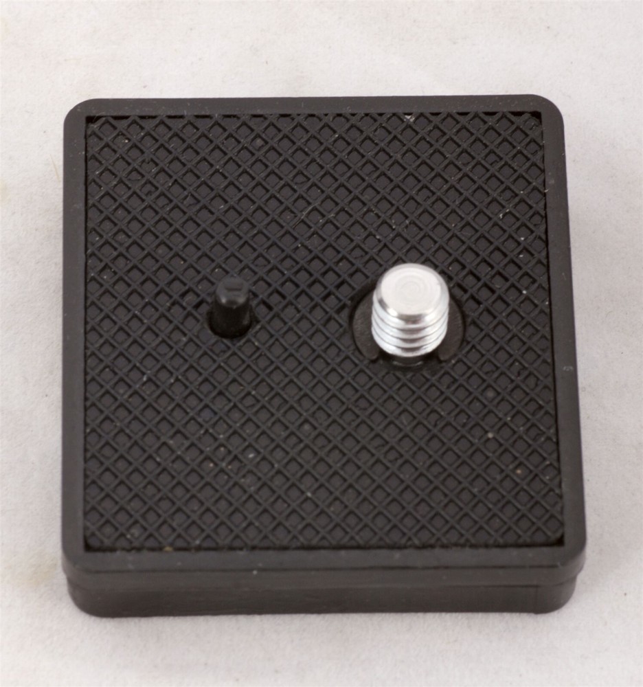 Quick Release Plate for Bausch & Lomb 68-4000 68-4010 & 68-4020 Tripods