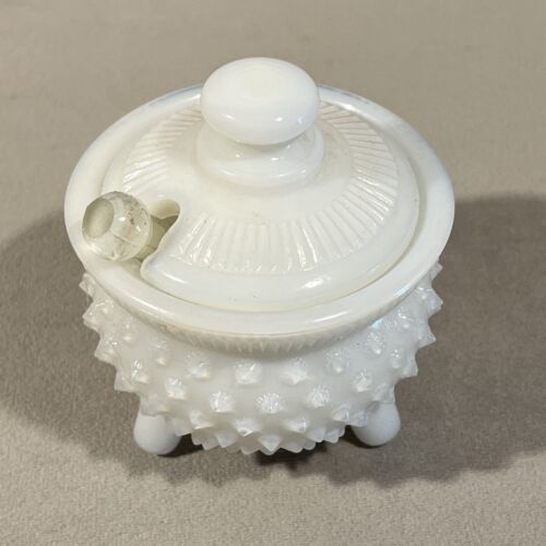 PV08357 Vintage Fenton Milk Glass HOBNAIL Mustard Kettle with Lid & Spade - Picture 2 of 5