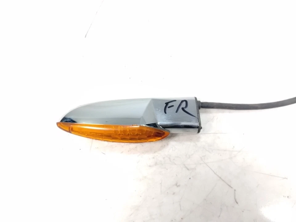 Luz indicadora delantera derecha Victory Magnum 2016 Foto 4 de 4