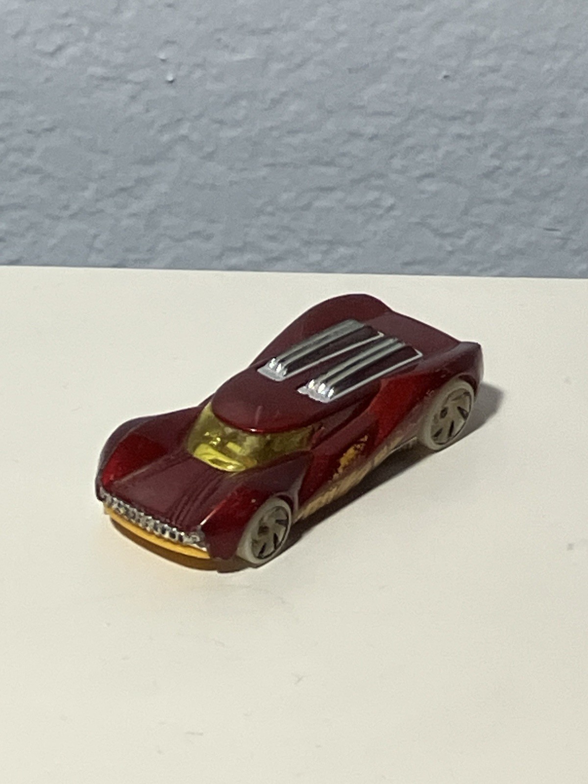 Hot Wheels Red Power Surge Die cast 2015 Mattel