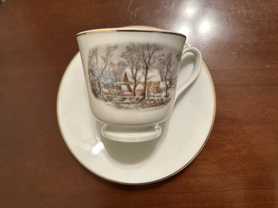 Avon “Country Christmas” Fine Porcelain – Service for 16 (1981, Japan) - Image 2 of 4