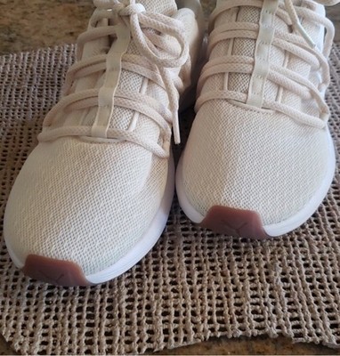 PUMA Sneaker Creame Color Women Size 8.5 Usados En Perfecto Estado