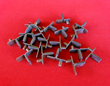 21 NOWYCH 1/4" Wytrzymałe brązowe półki szafkowe Gumowe kołki / podpory