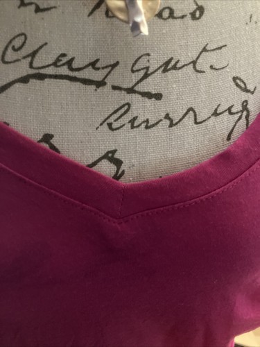 Ambiance Apparel Top Womens Small Hot Pink V-neck Short Sleeve Cotton Blend NWOT - Picture 3 of 5