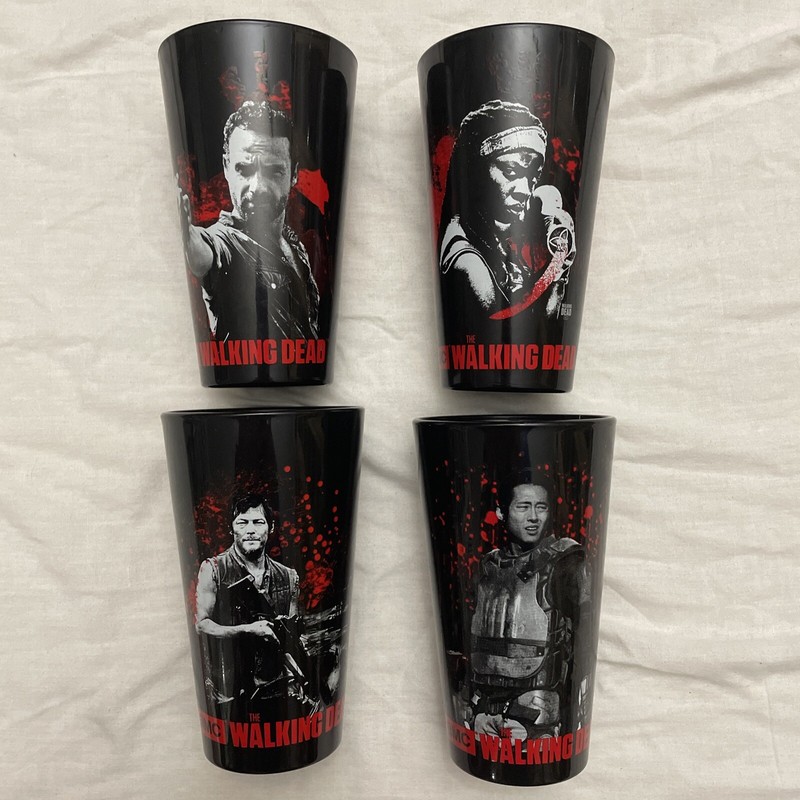 2013 AMC Funky The Walking Dead 4 Pint Black 16ozs Glasses Tumblers
