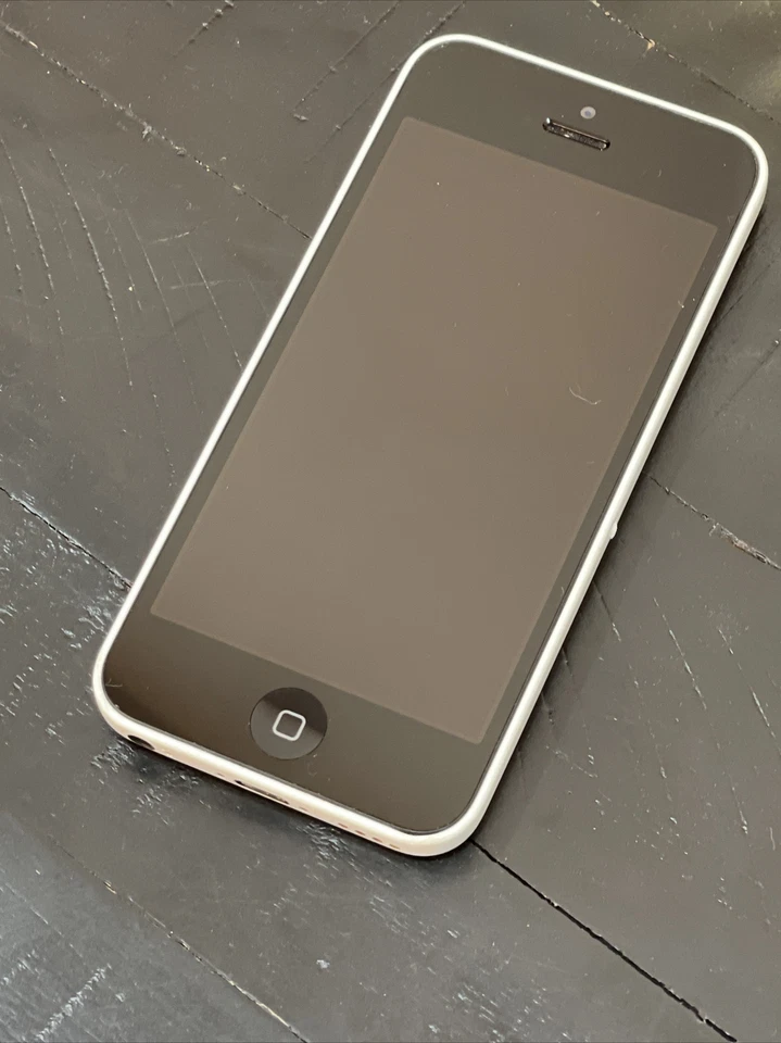 Apple iPhone 5c AT&T -16GB - White A1532 ME505LL/A. Free Shipping! - Image 2 of 4