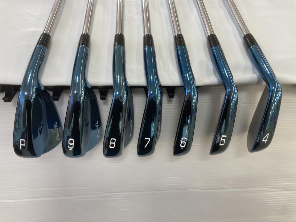 MIZUNO Pro 221 Limited Blue Edition Iron Set 4-9+Pw Dynamic MIZUNO Pro 221 Limited Blue Edition Iron Set 4-9+Pw Dynamic