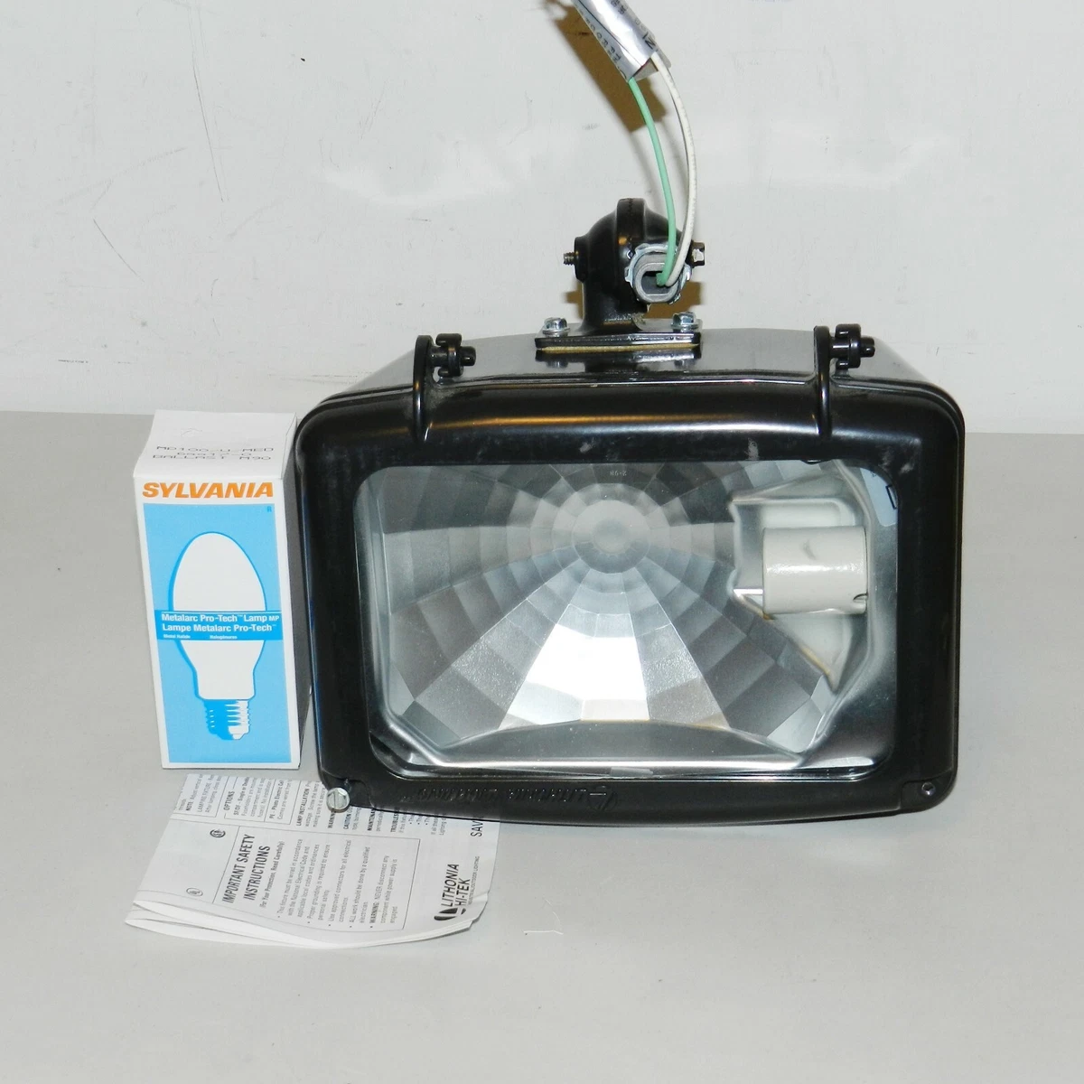 Lithonia flood light deals