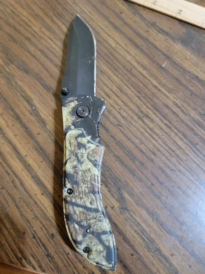 Navaja de bolsillo asistida con bloqueo de revestimiento camuflaje RUKO Foto 4 de 4