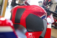 TechSpec 2020+ Honda CBR600RR Snake Skin Tank Grips