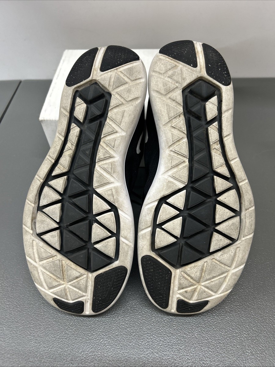 Nike Flex 2017 Running Shoes Womens Size 6.5 Black White  display picture 3