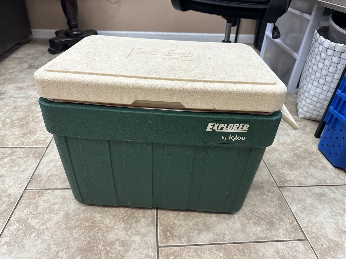 Vintage Explorer By Igloo Cooler Ice Chest 48 Quart Hunter Green