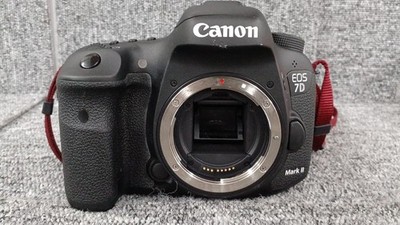 Digital Single Lens Reflex Body Model EOS 7D MARK CANON