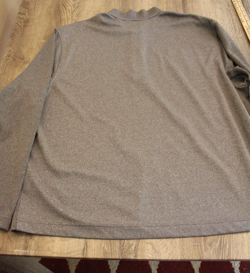 Roundtree And Yorke Mens Medium Gray Half Zipper Light Sweater - Image 3 of 3