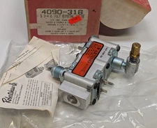 NOS ROBERTSHAW 4090-318 3.3-4.0 VOLT BIMETAL OVEN SAFETY VALVE
