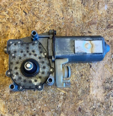 Mercedes-Benz W140 Rear Left Window Regulator Motor 0130821502