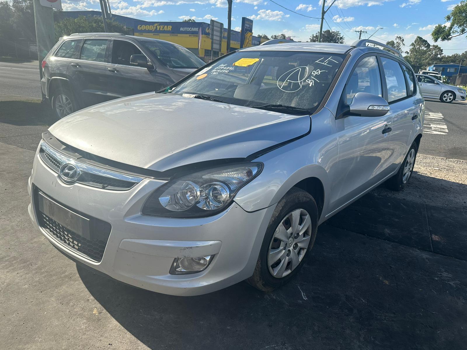 HYUNDAI I30 STEREO/HEAD UNIT MP3/WMA/AUX/CD PLAYER, W/ BLUETOOTH TYPE