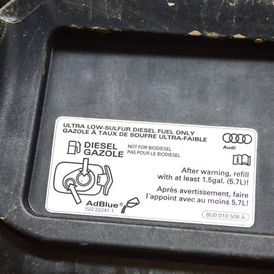 AUDI Q3 8U 2.0 TDI Fuel Tank Flap 4M0862153 8U0010508A 2.00 Diesel